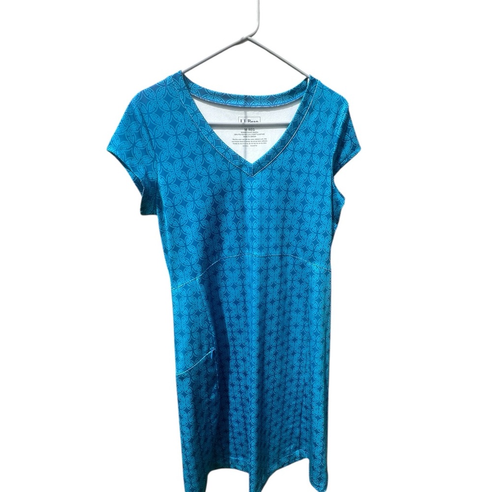 L.L. Bean Blue Geometric Print Performance V-Neck Dress w/ Pockets Size Medium - Picture 6 of 13